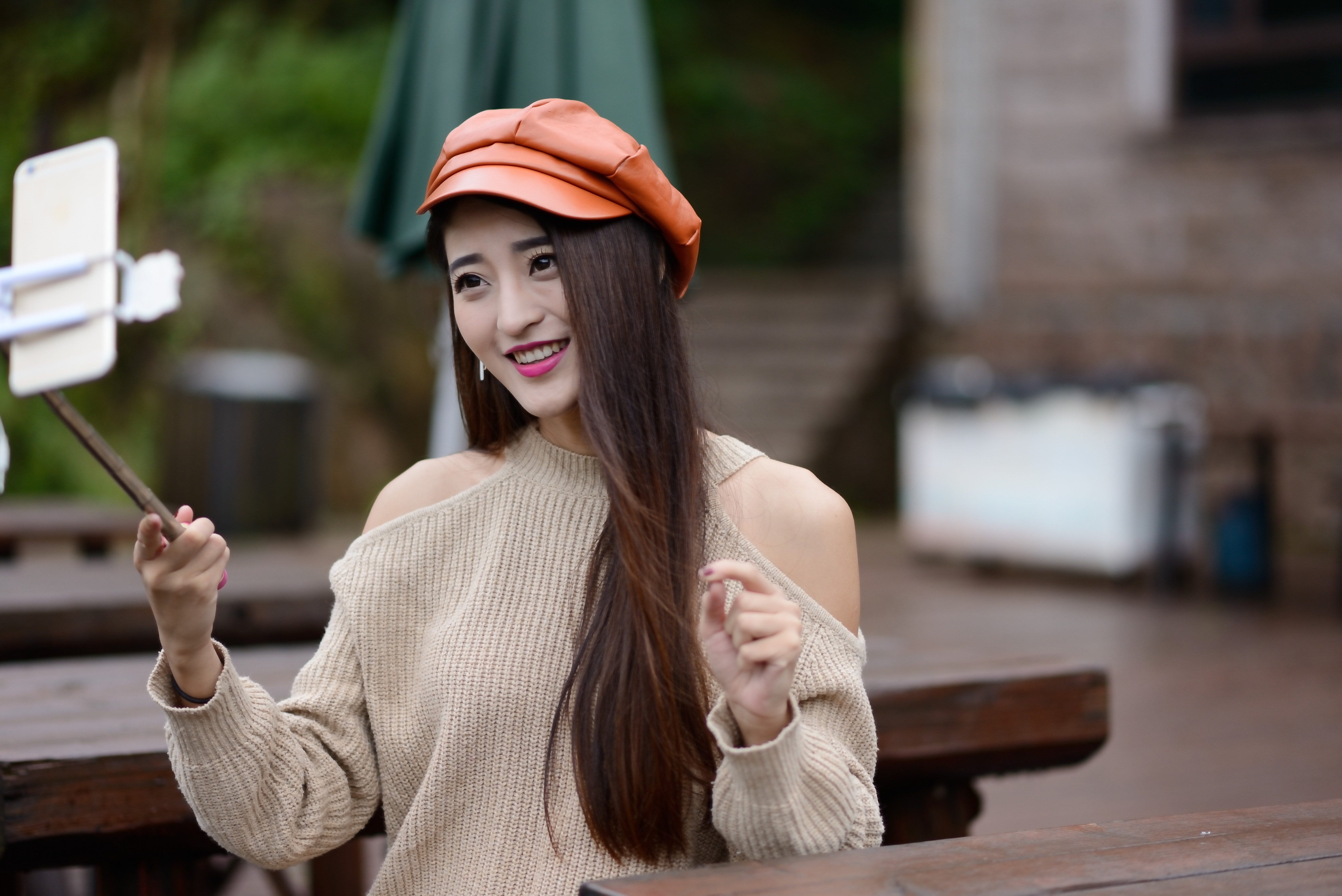 3e9ef345deab44deb27007c24a51e9c9_th.jpg